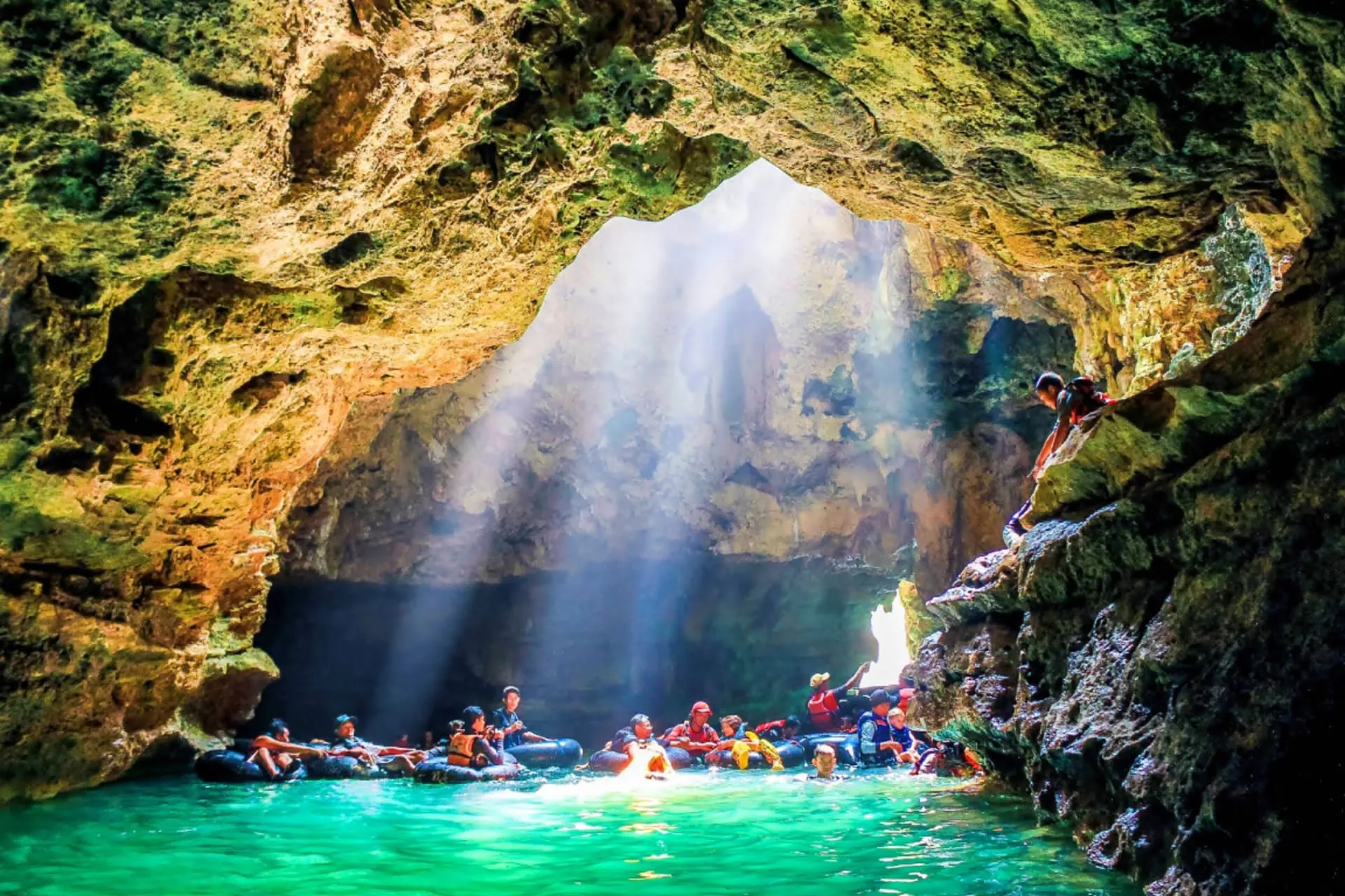 6 Daya Tarik Dari Goa Pindul Goa Indah Di Jogja Yang Wajib Kalian