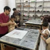 Pelajar Senang Bisa Membatik Kartun Favorit di Museum Batik