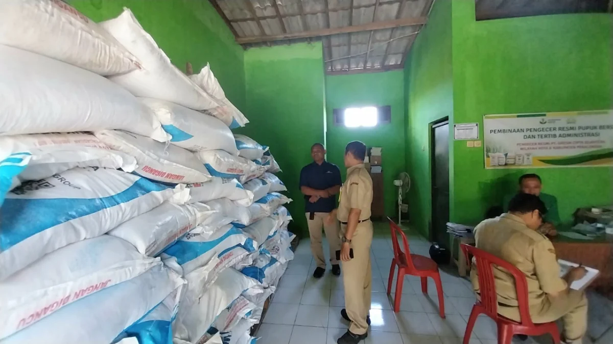 Tim KP3 Kota Pekalongan menyambangi distributor pupuk