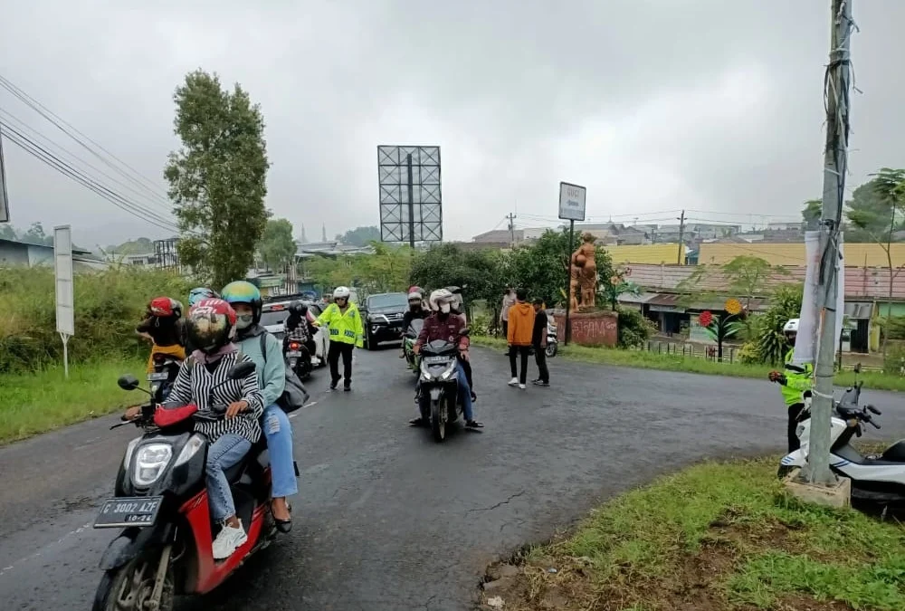 Arus Lalu Lintas di Kawasan Obyek Wisata Meningkat