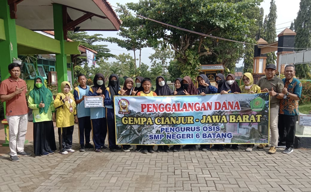 Pelajar SMPN 6 Batang Galang Donasi Gempa Cianjur