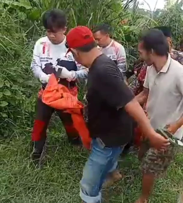 Berenang Saat Liburan Sekolah, Bocah SD di Kendal Ini Tewas Tenggelam di Bendung Juwero