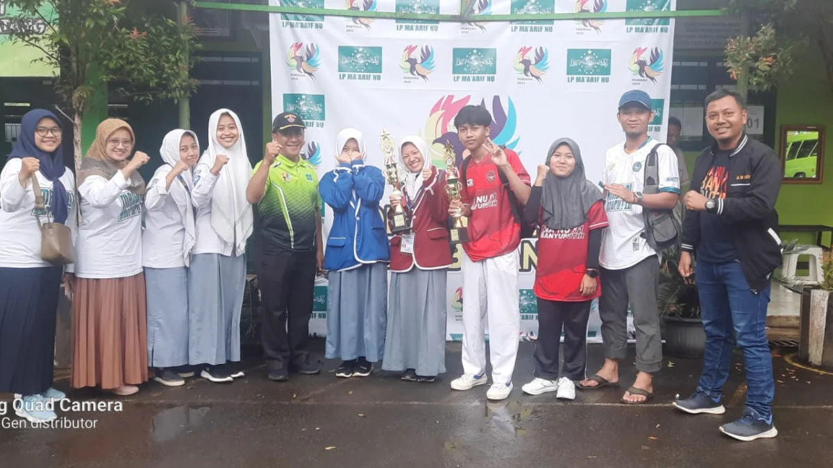 Keren, MA NU 01 Banyuputih Borong 10 Piala Porsema Batang