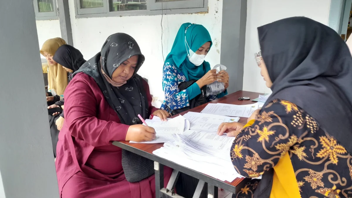 Akreditasi Lembaga, Syarat Terima Program Bantuan Pemerintah