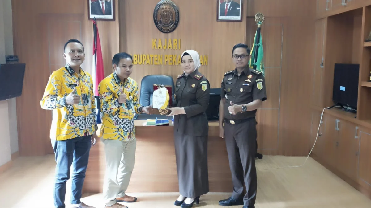 Gegara Didampingi Kejaksaan, Keluarga Besar Dindikbud Kabupaten Pekalongan Tersenyum, Akhir Tahun Kegiatan Clear