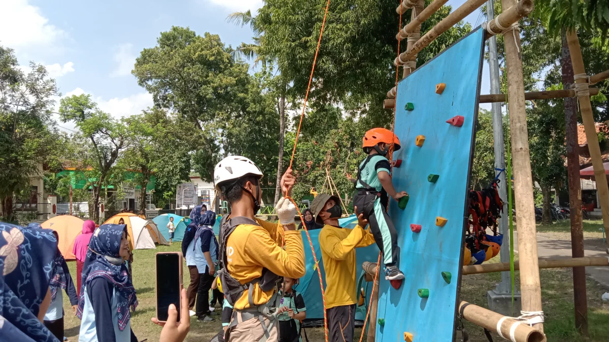 TK Asyifauzzahra Latih Mental Siswa dengan Outing Class