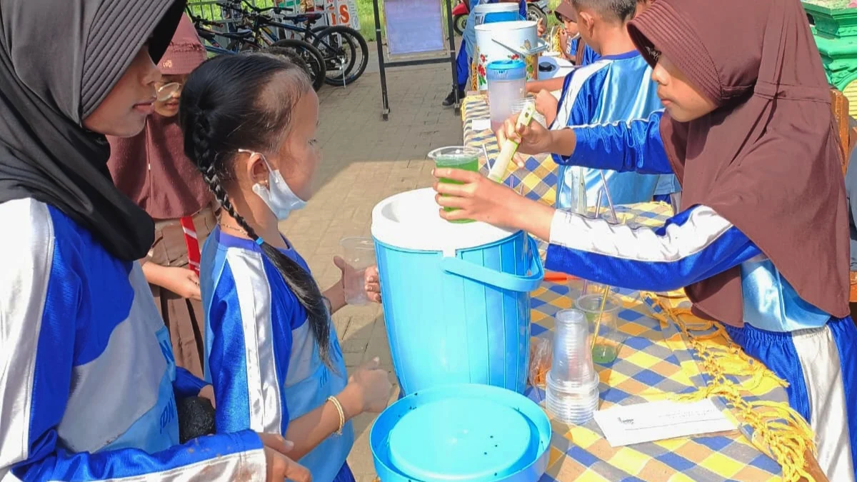 Sajikan Menu Sehat, Siswa SDN Proyonanggan 03 Belajar Berwirausaha