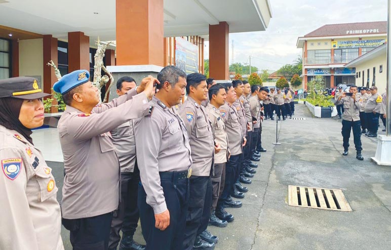 Gegara Jenggot Terlalu Panjang dan Berjambang Panjang, Anggota Polisi Ini Kena Sanksi