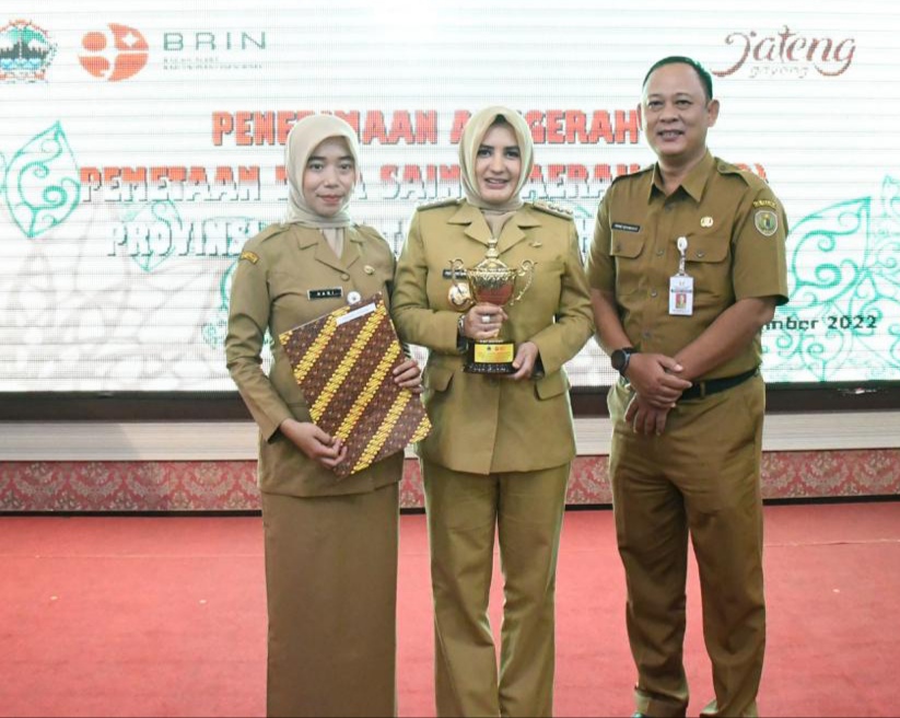 Pemkab Pekalongan Raih Juara II PDSD Kategori Faktor Penguat