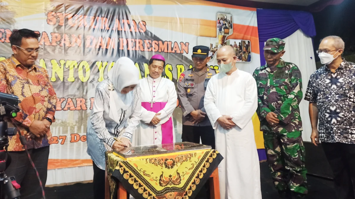 Resmi, Gereja Santo Yohanes Rasul Karanganyar Jadi Paroki