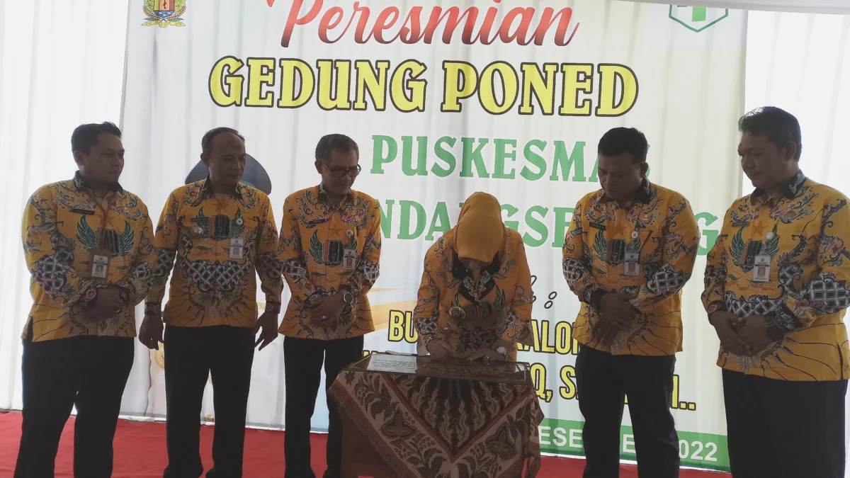 Tingkatkan Pelayanan Kesehatan, Bupati Resmikan Gedung Poned Puskesmas Kandangserang