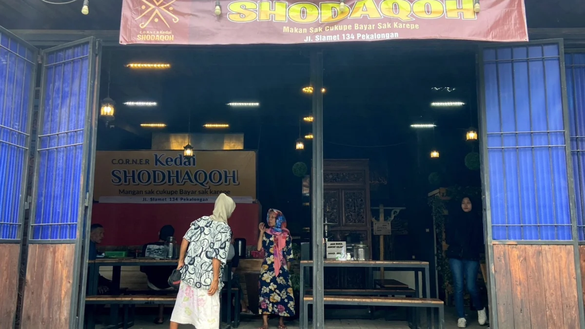 Pensiunan ASN di Kota Pekalongan membuka kedai shodaqoh