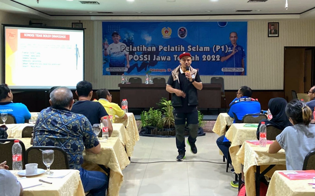 Pengurus Provinsi (Pengprov) Persatuan Olahraga Selam Seluruh Indonesia POSSI Jawa Tengah (Jateng) mengadakan Pelatihan Pelatih Selam P1 Tahun 2022 selama tiga hari di Pekalongan, 16 – 18 Desember 2022.