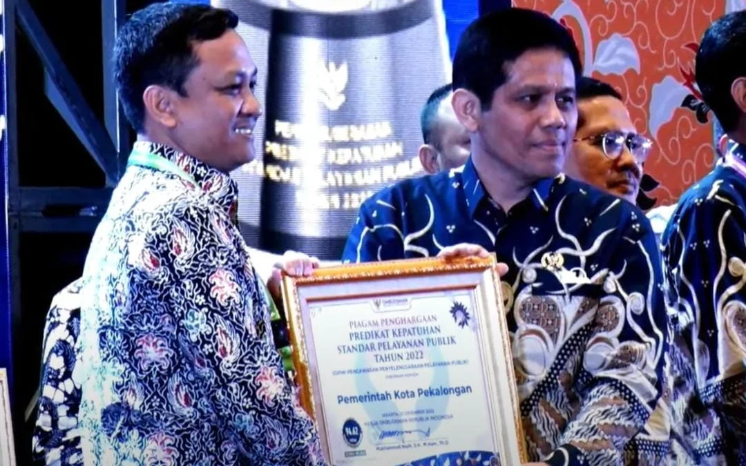 Menerima Penghargaan Peringkat 4 Nasional Kepatuhan Standar Pelayanan Publik, Walikota Aaf Dedikasikan untuk Masyarakat