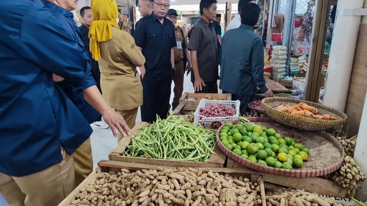 Jelang Nataru, Komisi B Sambangi Pasar Induk Wonosobo