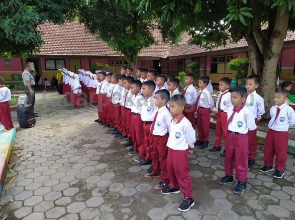 Bekali siswa Mental, Spritual dan Keahlian.