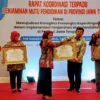 Dianggap Proaktif Regulasi, Dindik Kota Pekalongan Terima Anugerah Pendidikan Kota Pekalongan.