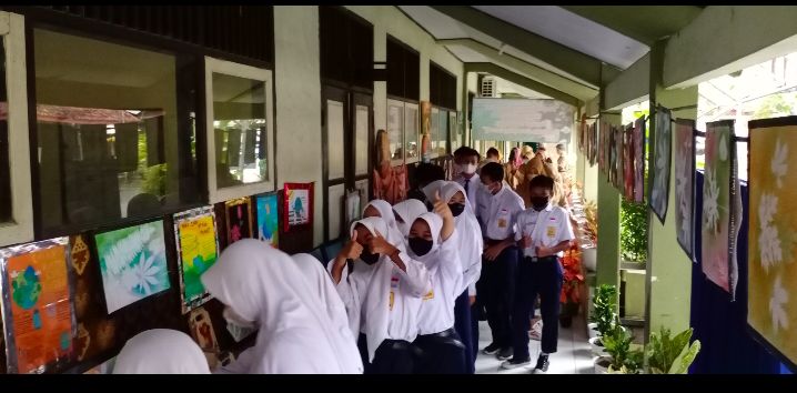 SMPN 2 Sragi berhasil meraih 7 Piala POPDA 2022