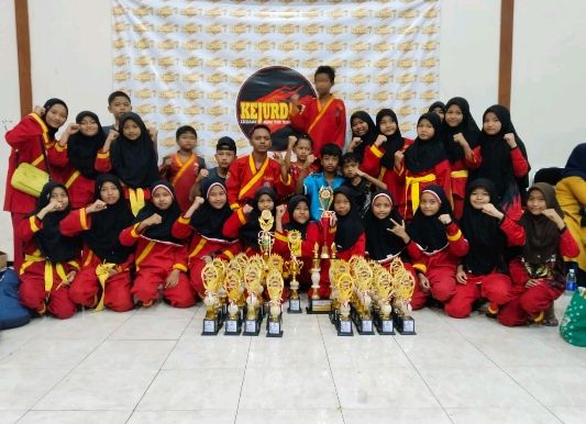 SD Muhamka Raih Juara Umum I Kejurda 7 Tapak Suci Pindah 014