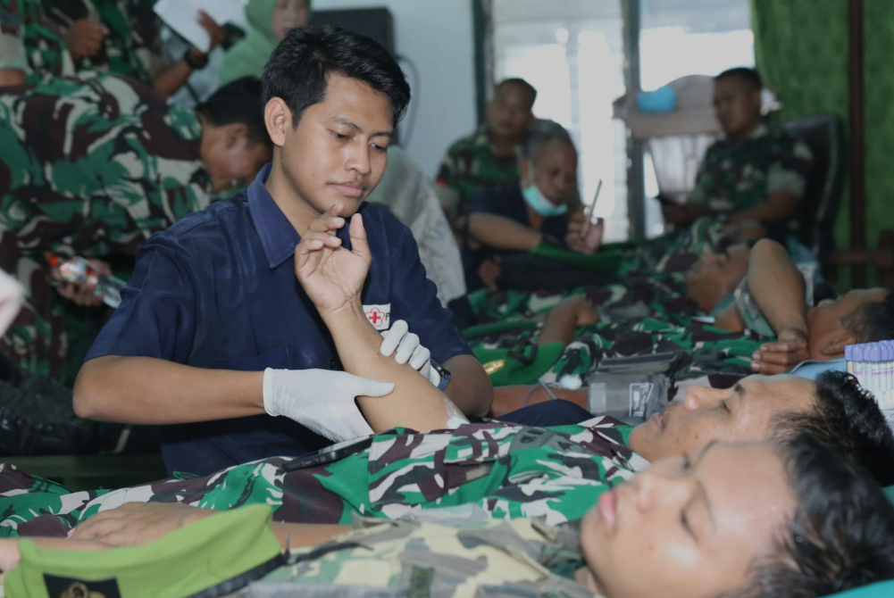 Setetes Darah dari Prajurit Kodim Lamongan di Hari Peringatan HUT Kodam Brawijaya dan HJK