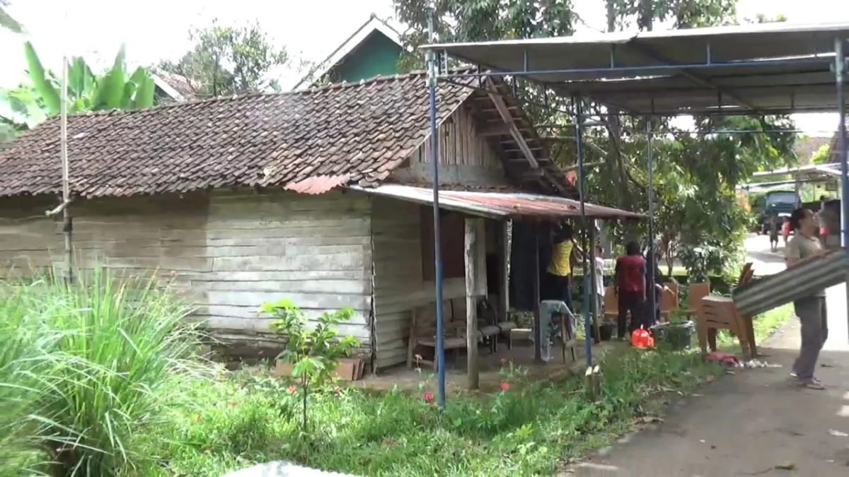 Miris, Usai Sarapan Bareng Istri, Mantan Tukang Kayu di Pekalongan Gantung Diri