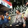 Kapolres pekalongan kota AKBP Wahyu Rohadi melaksanakan Jumat Curhat