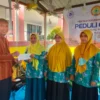 Kado Istimewa di Hari Ibu, Lazismu Kabupaten Pekalongan Salurkan Program Peduli Guru Kepada Guru PAUD ABA Se-Kabupaten Pekalongan