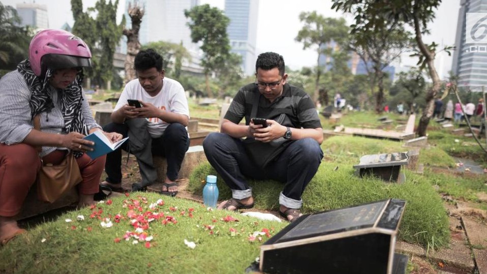 Rasulullah Menganjurkan Ziarah Kubur Lho Besti, ini Dalil Pendukungnya?