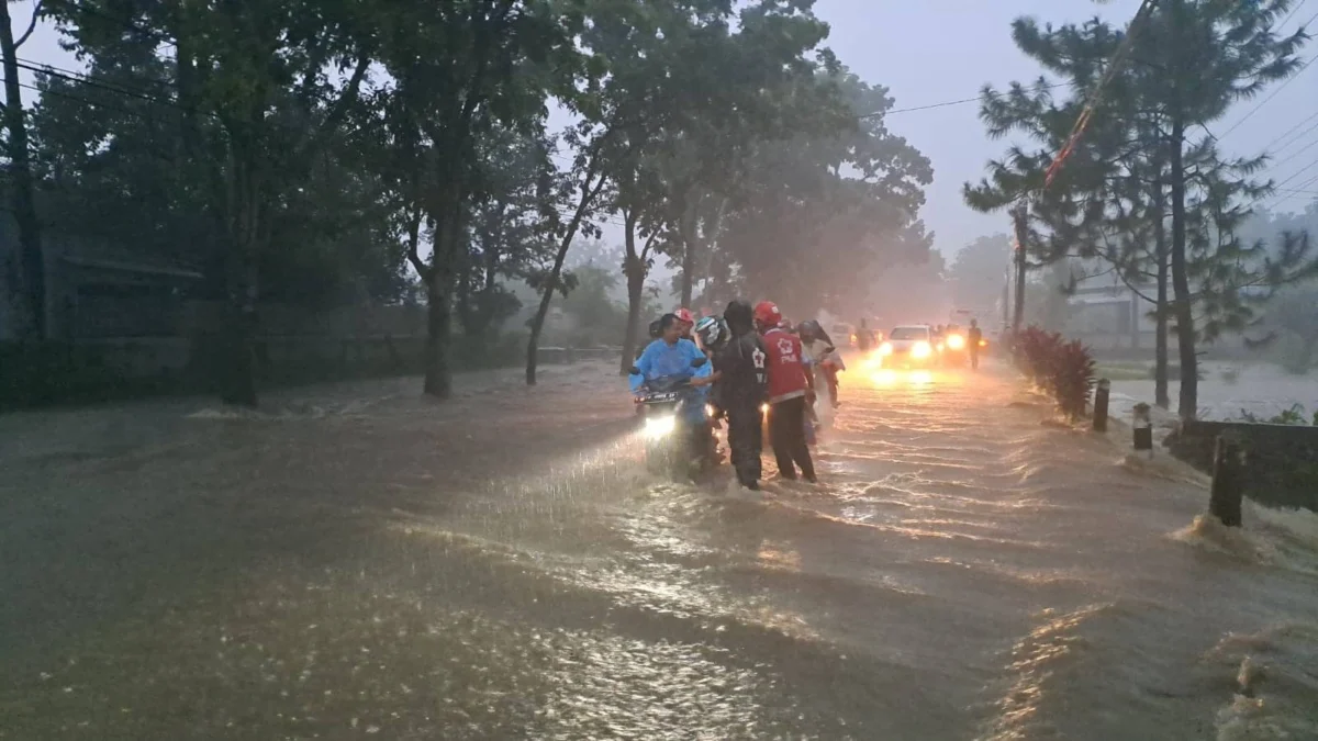 Kabupaten Tegal Dikepung Banjir