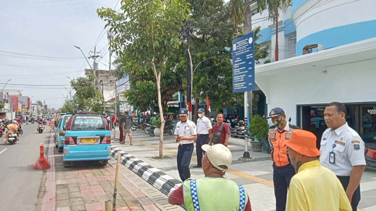 Maksimalkan Kantong Parkir Pasar Pagi