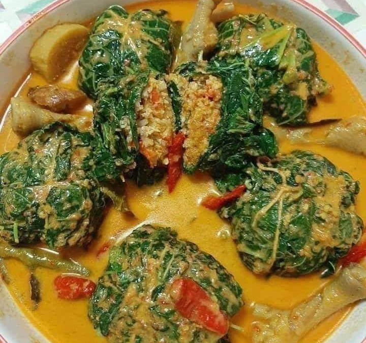 Masak Lagi! Cobain Resep Rumahan Buntil Daun Singkong