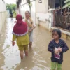 Terdampak Banjir, Warga Swadaya Dirikan Dapur Umum