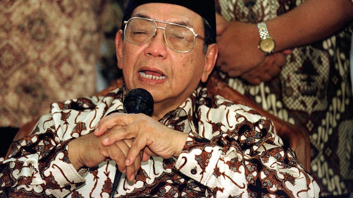 Pengasuh Pondok Pesantren Sabilulrosyad , Kiai Marzuki Sebut Gus Dur Utamakan Kemaslahatan Umat Pengasuh Pondok Pesantren Sabilulrosyad , Kiai Marzuki Sebut Gus Dur Utamakan Kemaslahatan Umat