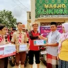 Peduli Korban Banjir, SMP Islam Salurkan Donasi