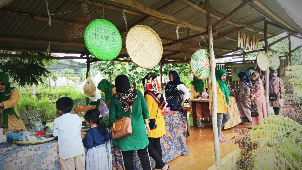 Wah Asyik Ni, Ada Banyak Kuliner Jadoel di Pasar Krempyeng Limbangan