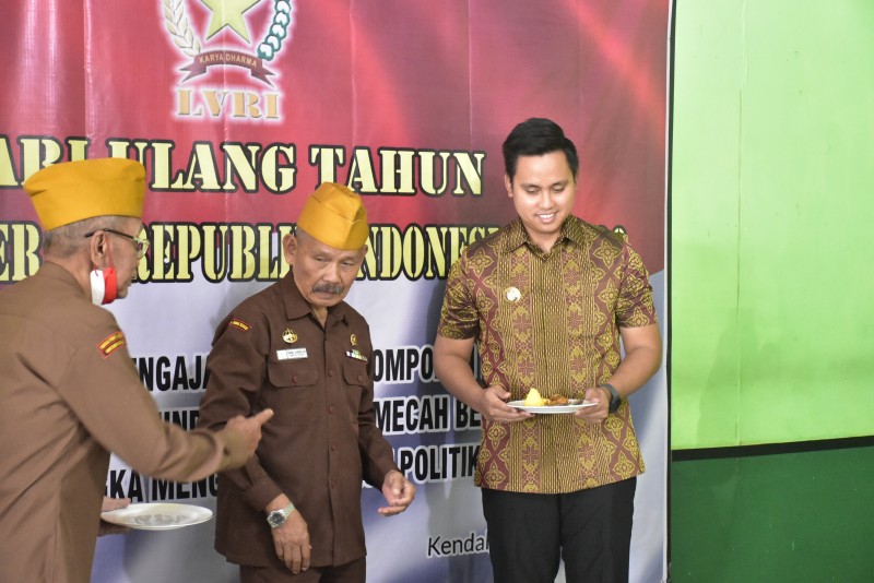 Hadiri HUT LVRI ke-66, Bupati Dico Malah Minta Masukan ke Para Veteran