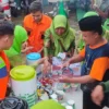 NU Pekalongan Peduli Tebar Manfaat dengan Tetap Buka Dapur Umum Keliling Layani Warga Terdampak Banjir