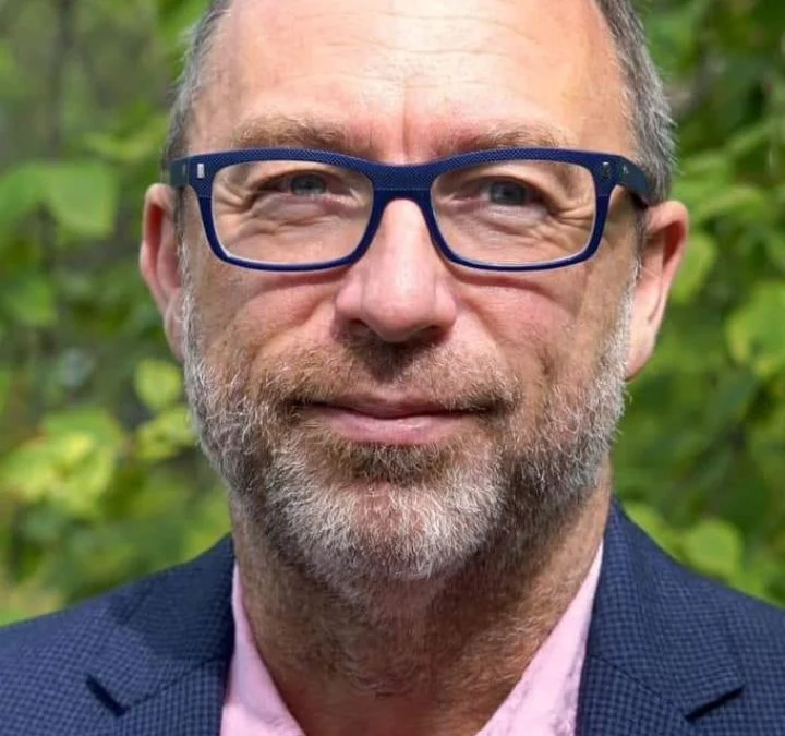 Lebih Dekat dengan Jimmy Wales, Sang Pendiri Wikipedia