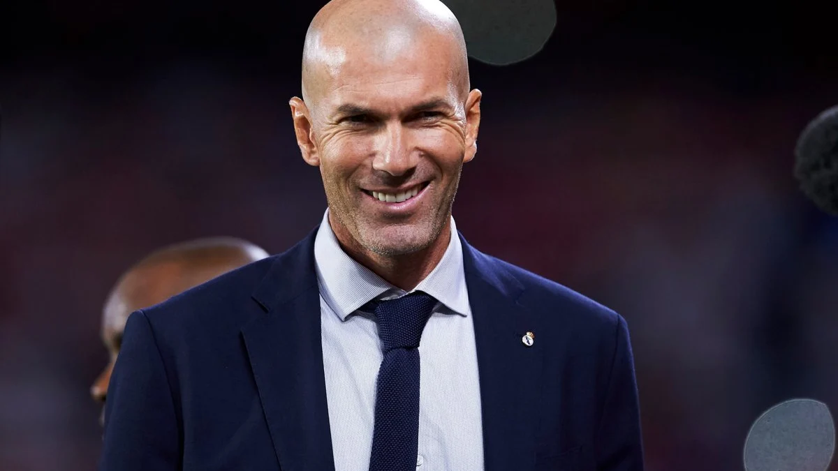 Zidane Dikabarkan Berminat Kembali Melatih di Real Madrid