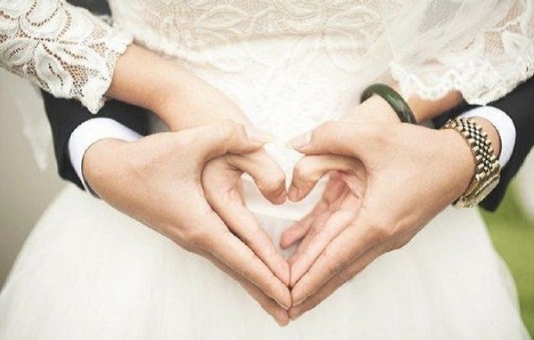 Pengin Jadi Isteri Sholehah, Jalankan 16 Adab kepada Suami