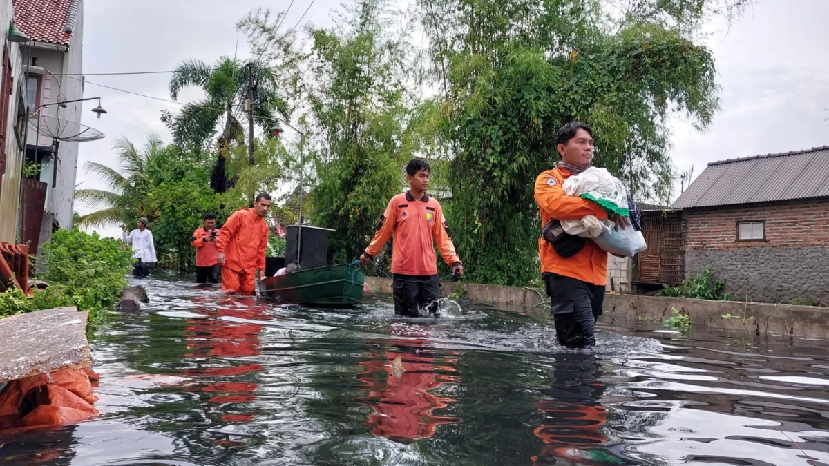 Banjir Timbulkan Banyak Genangan, BPBD Pekalongan Imbau Warga untuk Waspada