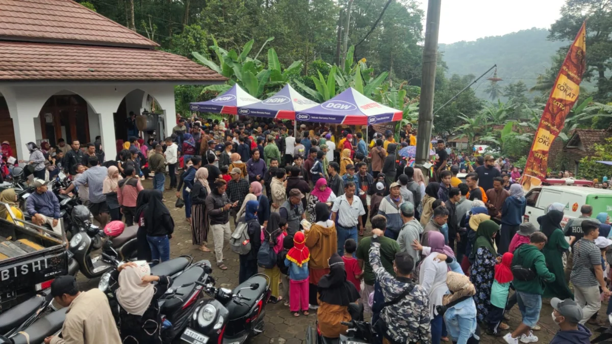 Festival Durian Lolong 2023 Tetap Ramai Meski Diguyur Hujan Deras