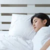 4 Penyebab Tidur Mengigau, Mungkin Anda Stres?