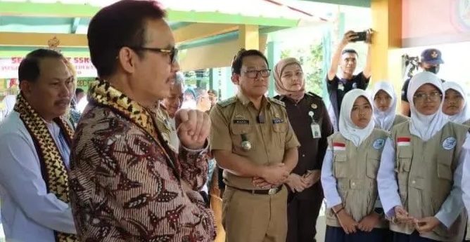 Siswa dan Siswi Diminta Jauhi Seks Bebas