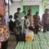 distribusikan minyakita ke pedagang Pasar Kendal