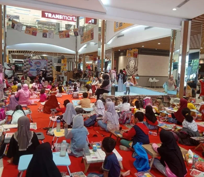 Fun Family Lomba Mewarnai di Transmart Pekalongan