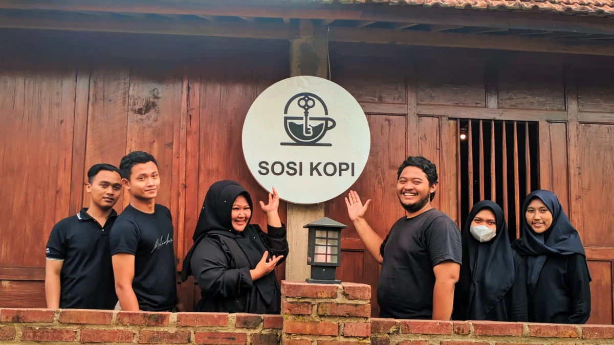 Sosi Kopi, Angkringan Kekinian Lengkap Kopi ala Kafe di Pekalongan