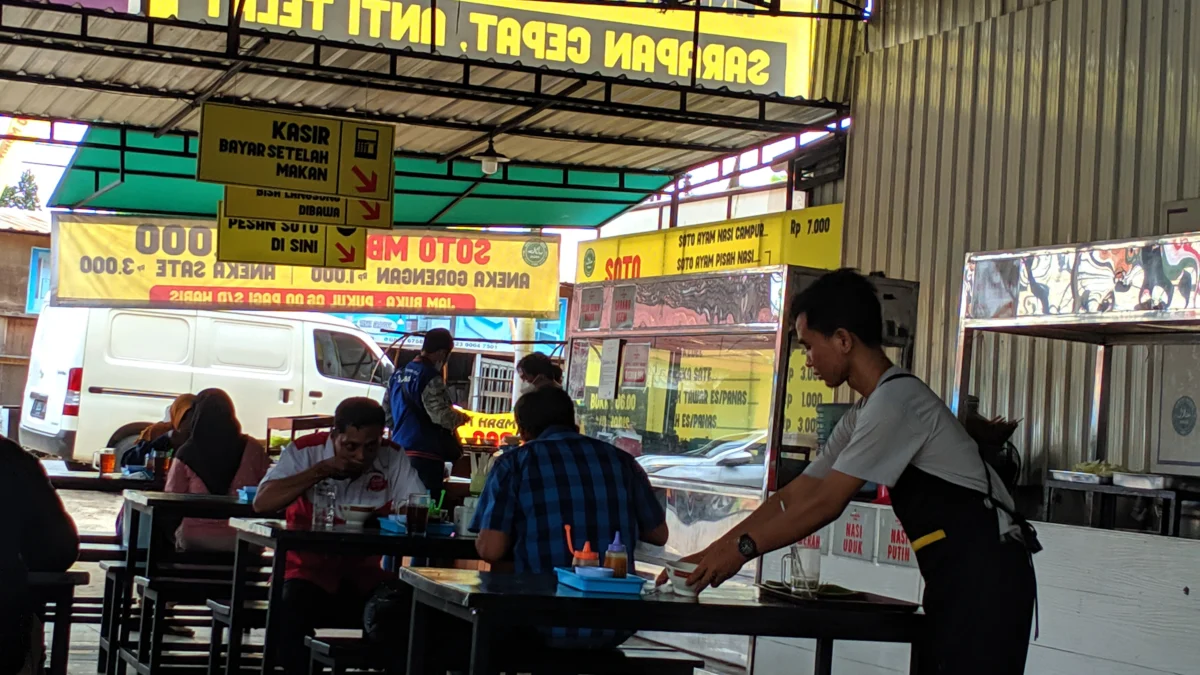 Soto Mbah Mul Cabang Pekalongan, Gurihnya Soto Ayam Bening Seporsi Hanya Rp7.000 Ribu