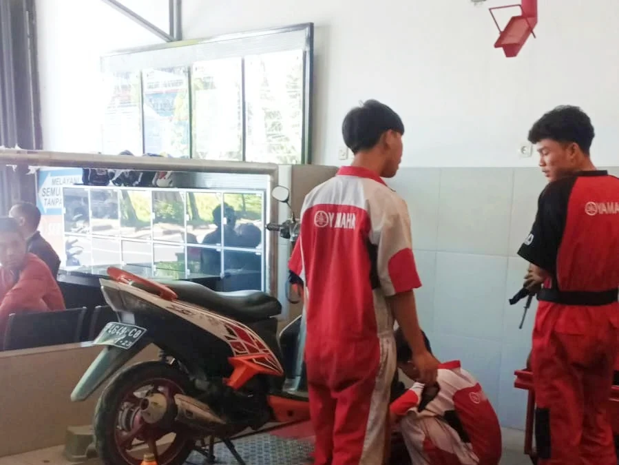 Spesial Valentine, Yamaha BRM Batang Kasih Diskon Service Hingga 100 Persen Untuk Pasangan!