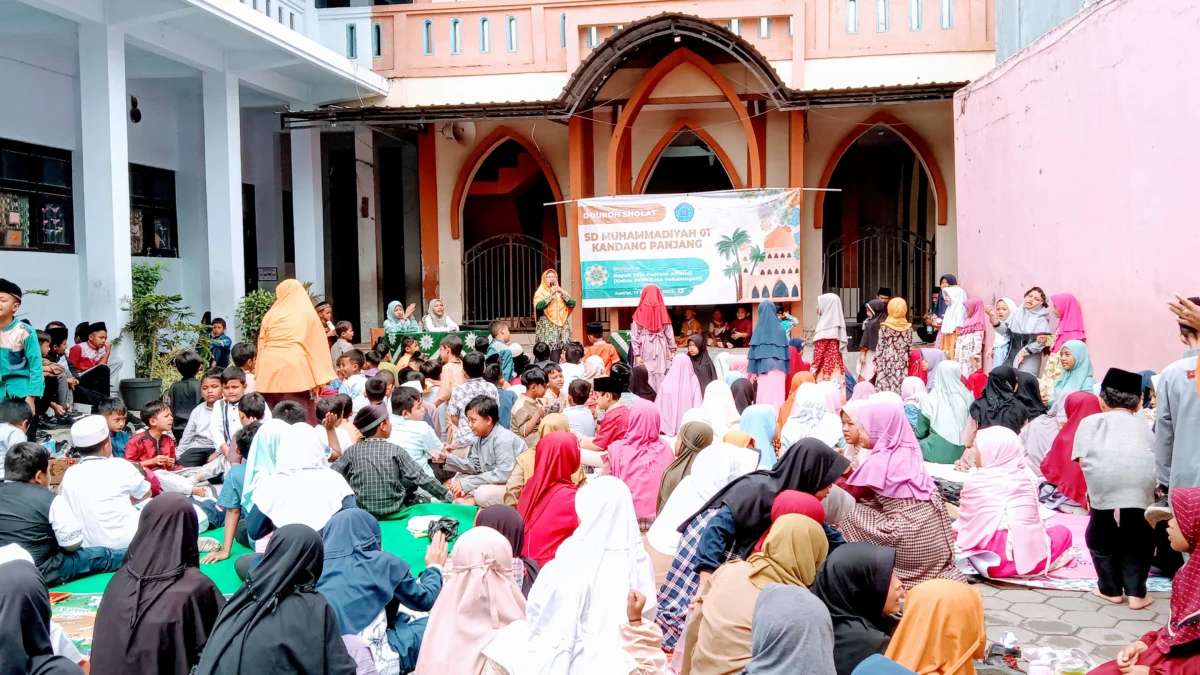 Peringati Isra Mi'raj, SD Mutu KP Gelar Dauroh Sholat